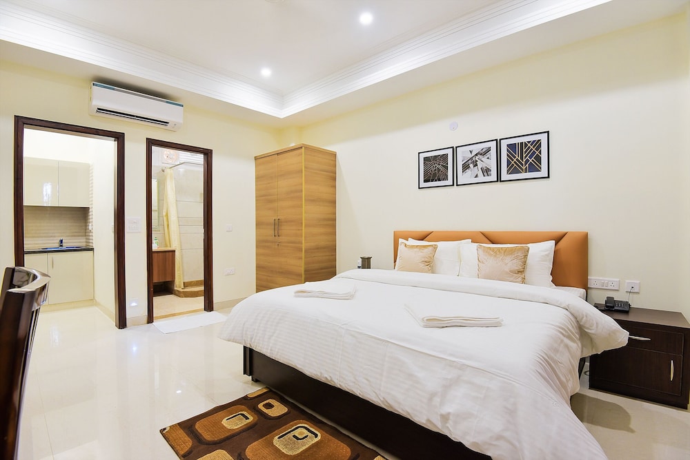 ZEN Suites Golf Course Road 15/50