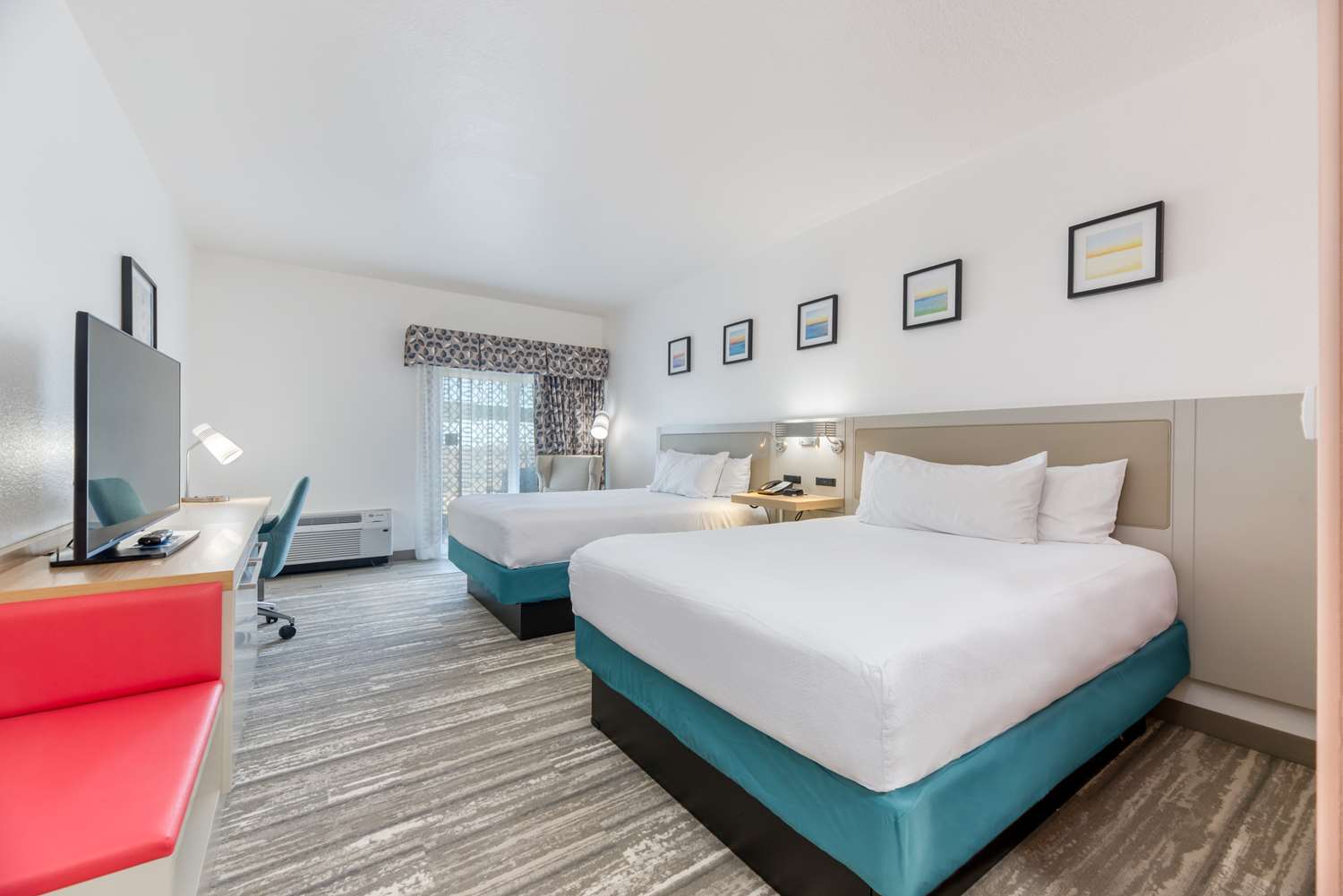 Room, 2 Queen Beds, Lateral Side Ocean View