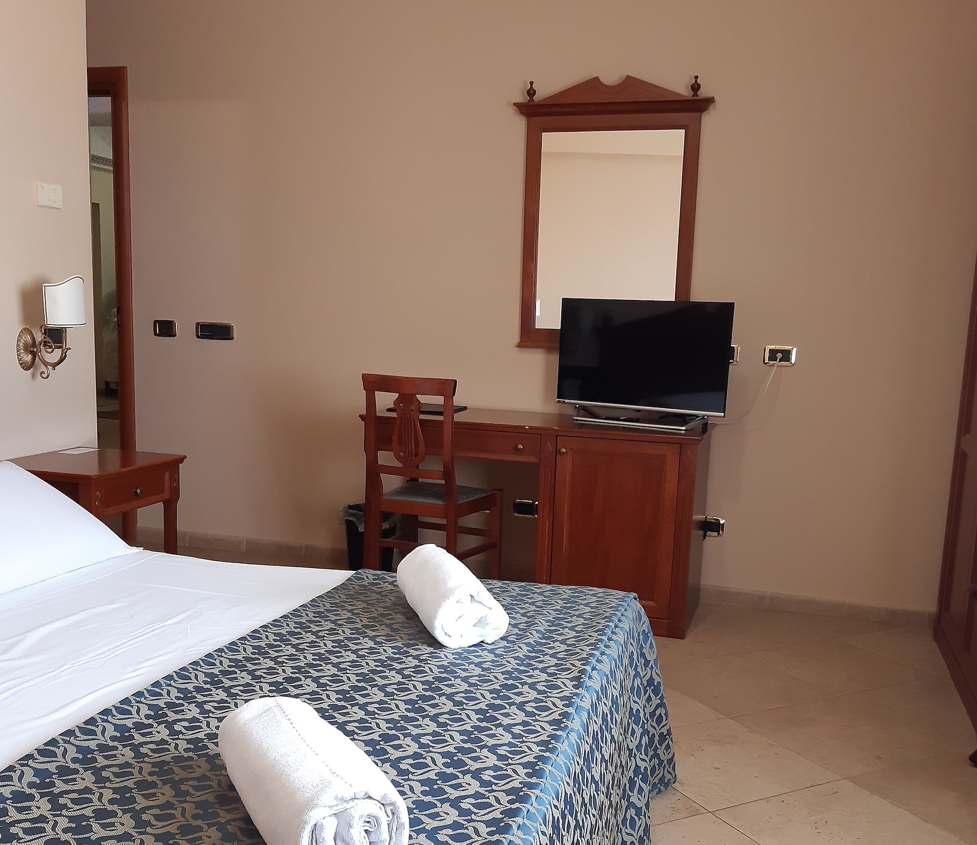 غرفة اقتصادية بسرير مزدوج، Hotel D Apos Angelo Palace 7/10