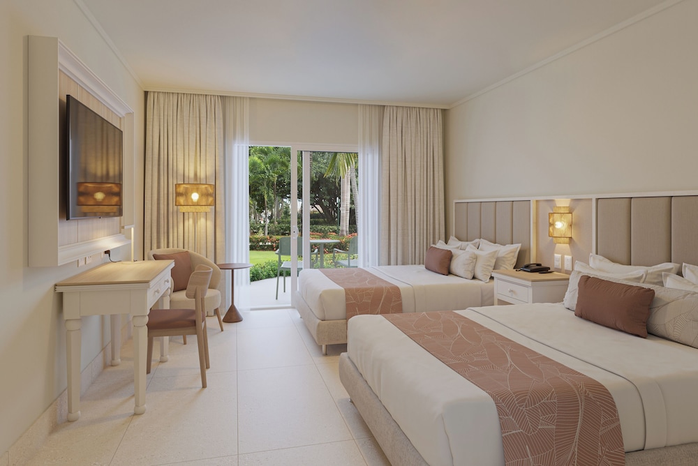 CLUB, JUNIOR SUITE, FAMILY, TROPICAL VIEW
