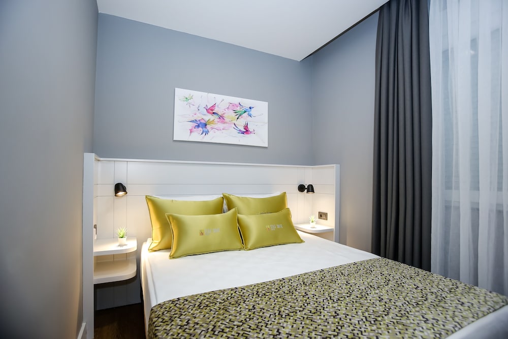 Family Suite, Big, 2 Queen Beds, Sofa