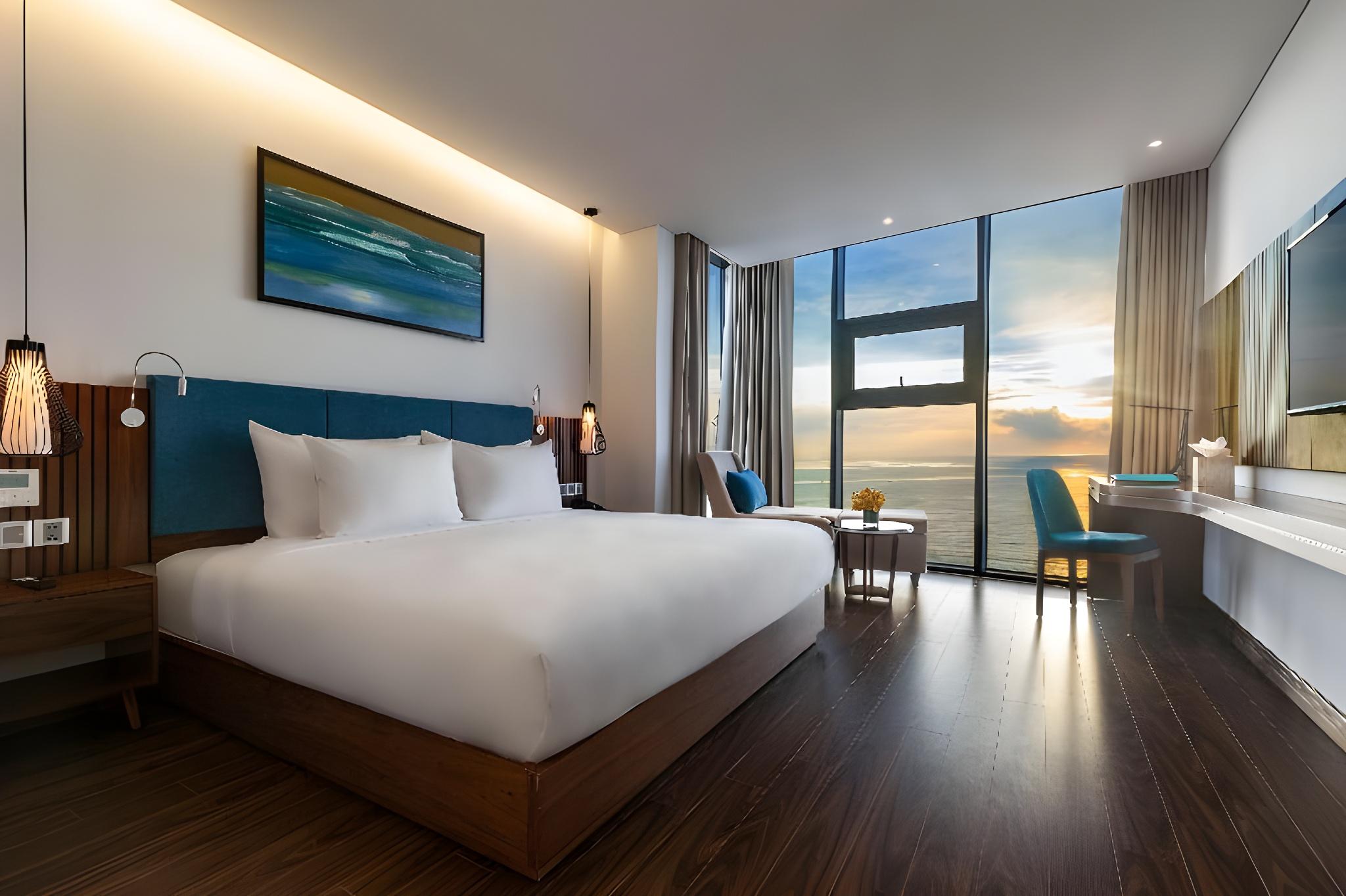 Room at Maximilan Danang Beach Hotel, DA NANG