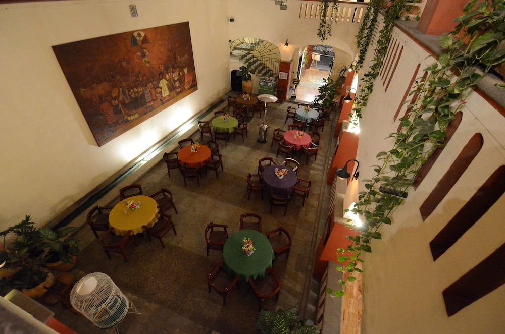 Hotel Casa Antigua 61/69