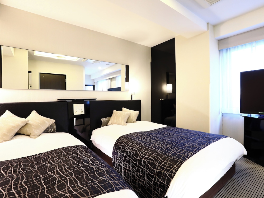 DELUXE, TWIN BEDS