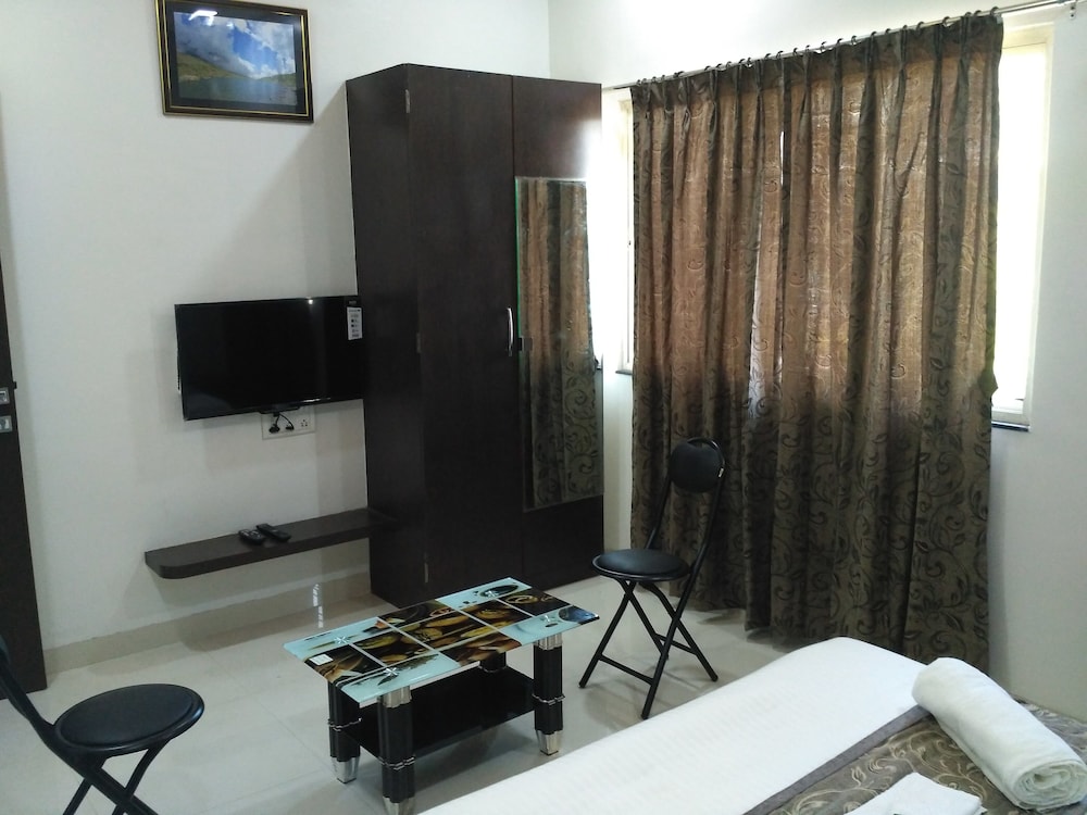 Hotel Everest Inn 16/25