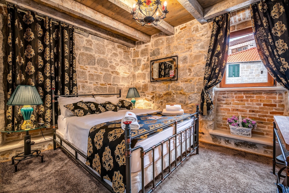 Heritage Palace Varos - MAG Quaint & Elegant Boutique Hotels 67/81