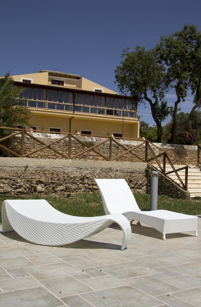 Villa Calandrino Hotel 6/65