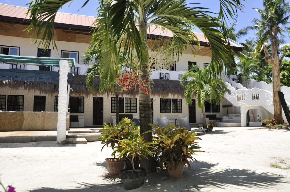 Little Mermaid Dive Resort 49/54