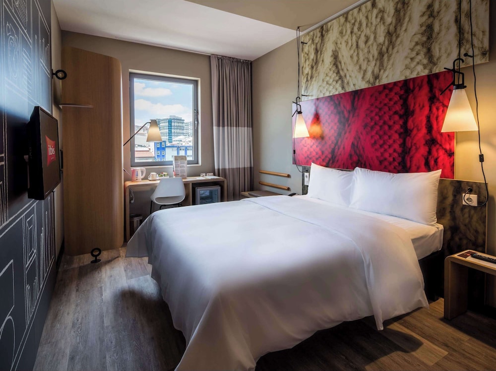 Ibis Istanbul West 24/73