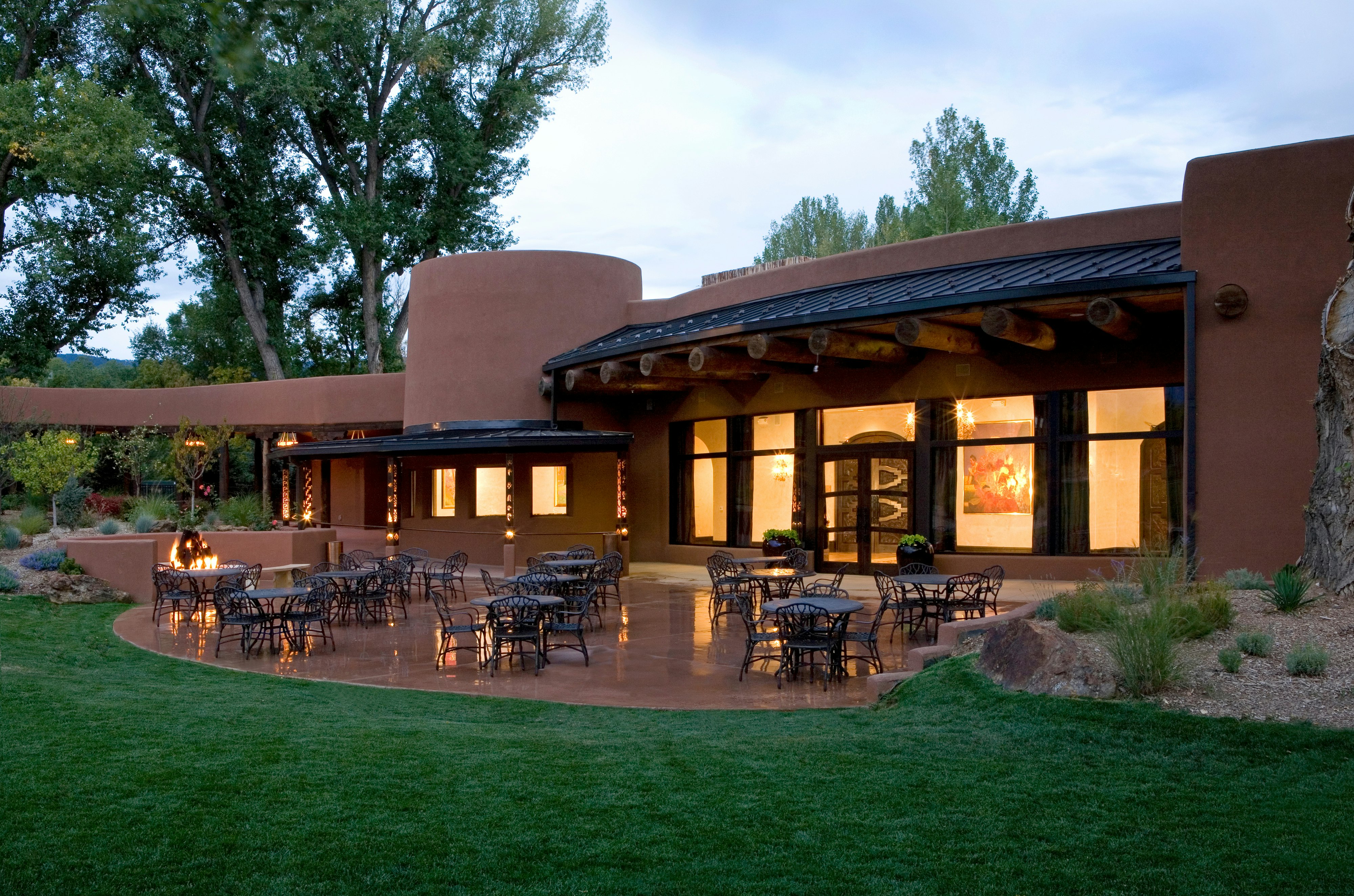El Monte Sagrado Resort 1/19