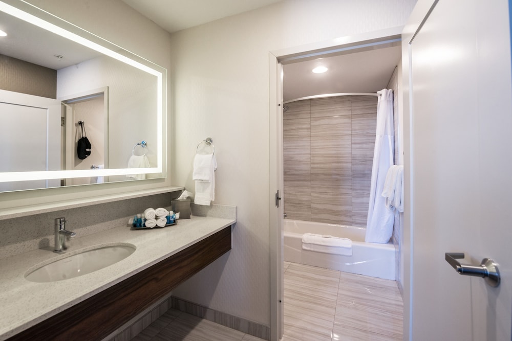 Encore Suites By Service Plus Inns 17/58