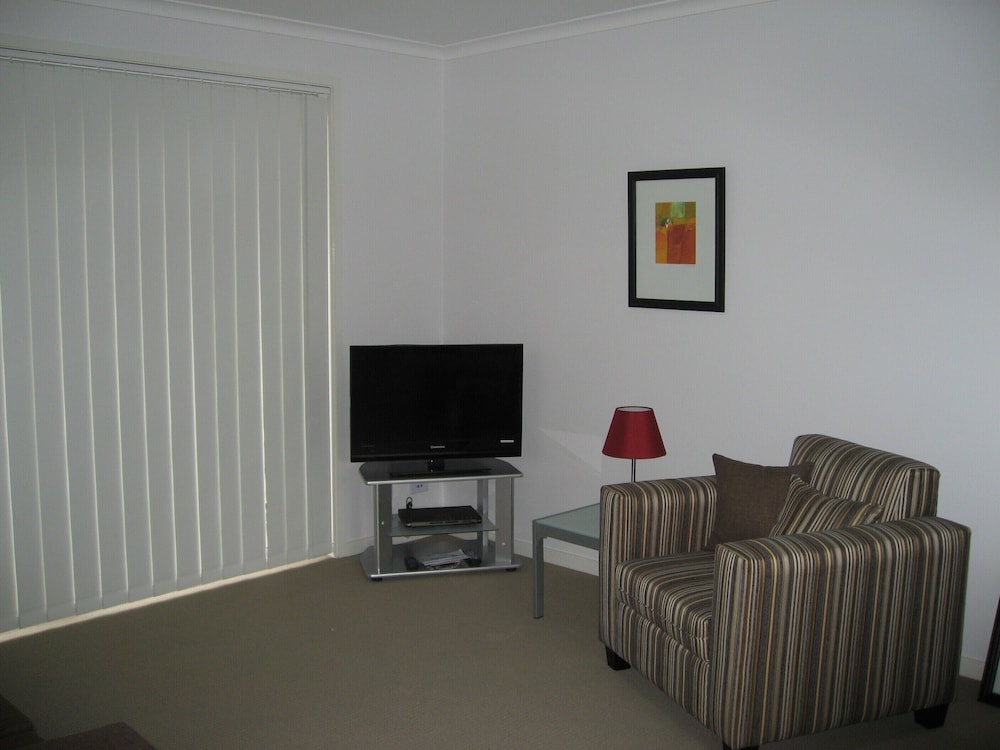 Parkside Apartments 13/18