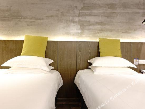 Fanpu Art Hotel 14/28