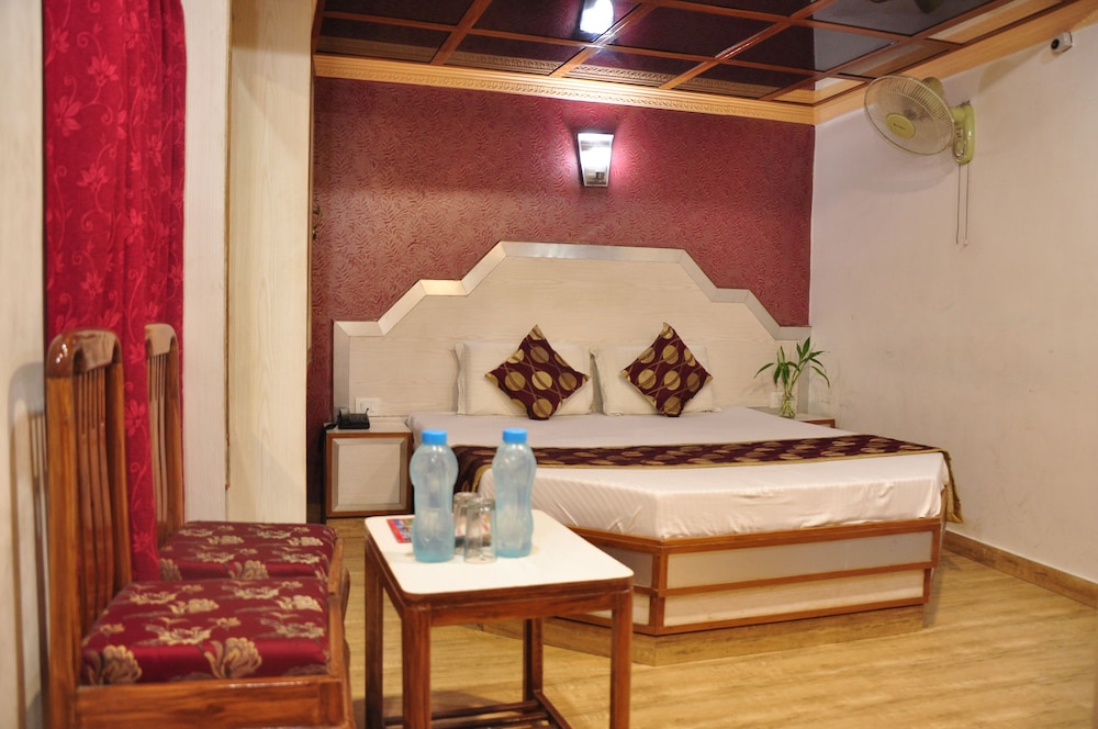 Hotel Sidharath 17/33