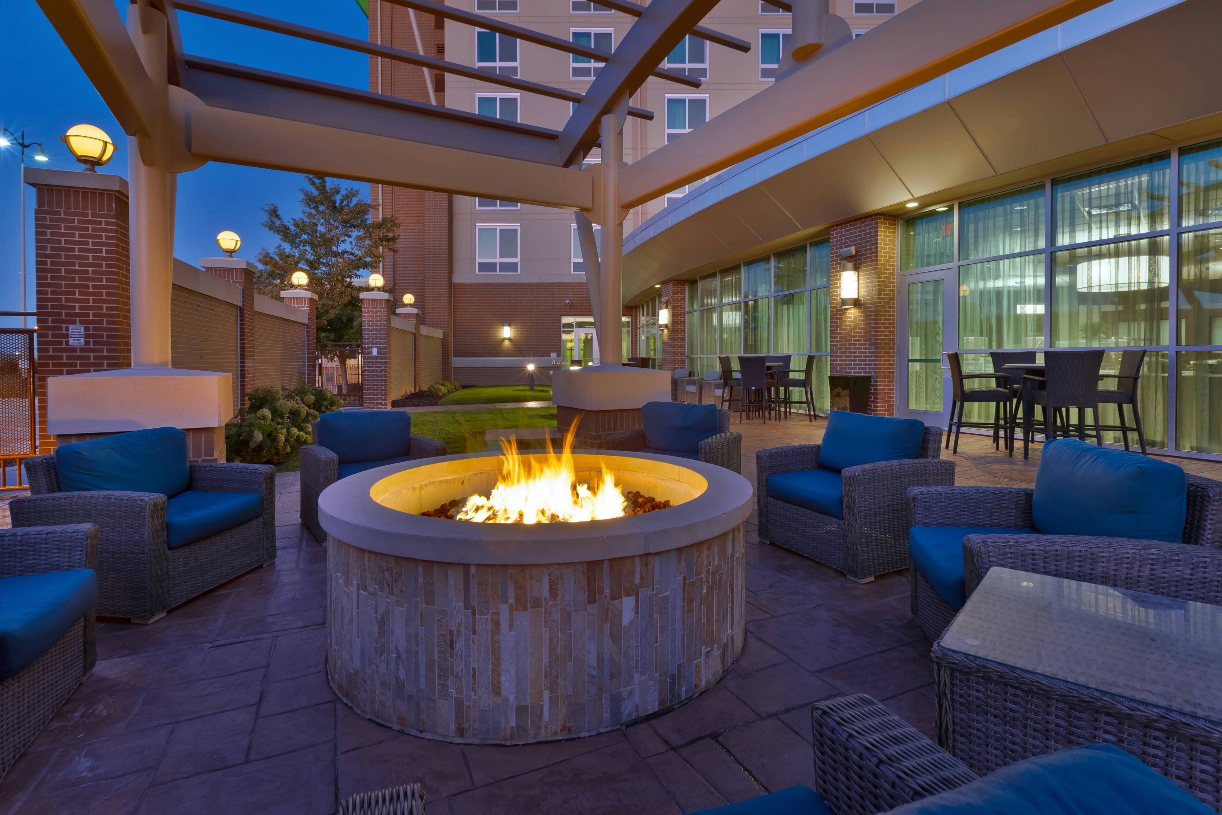 Courtyard By Marriott Omaha La Vista 11/25