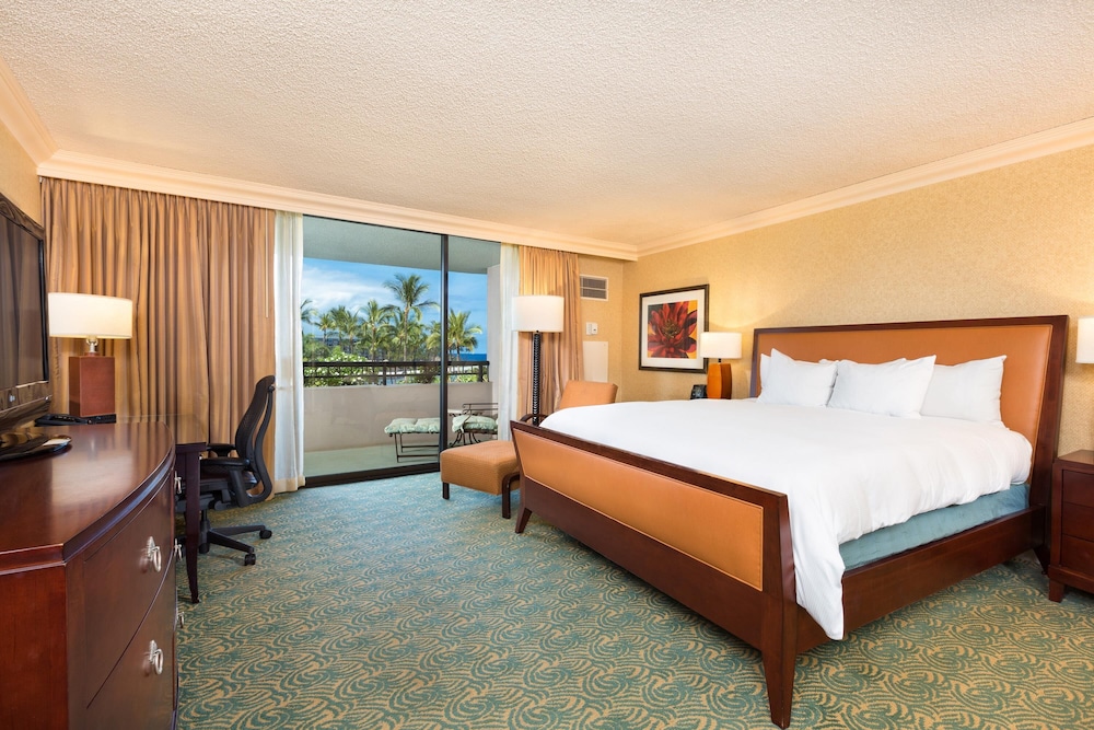 1 Bedroom, Makai, Suite, King Bed, Ocean View, Sofa