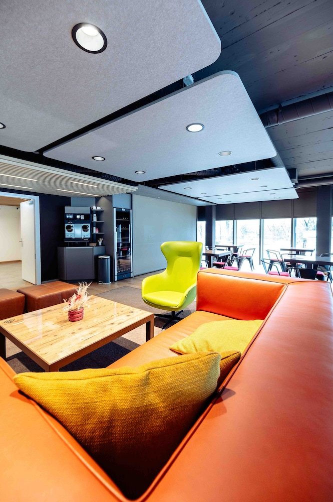 Los Lorentes Residences 20/50