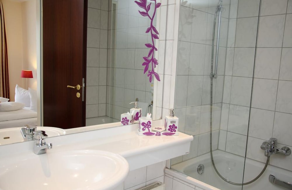 Mercure Hotel Plaza Magdeburg 32/56