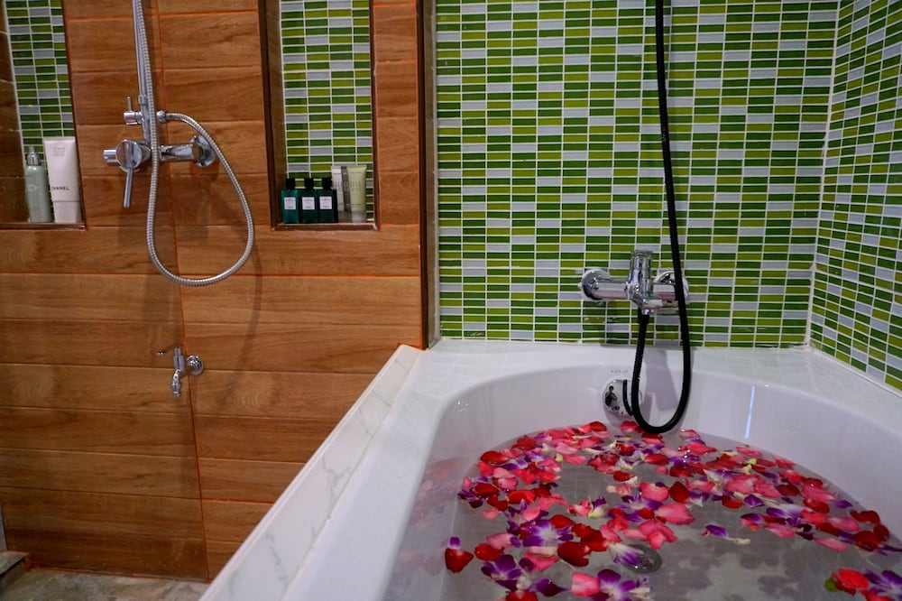 Pace Residence Pattaya 44/46