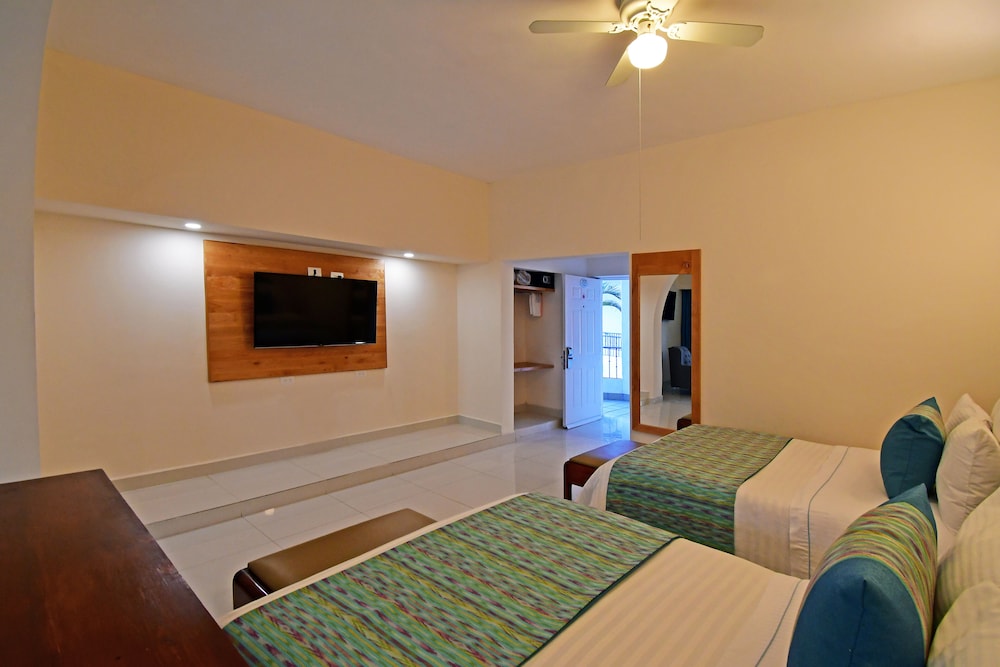 The Westmarine Waterfront Hotel 36/61