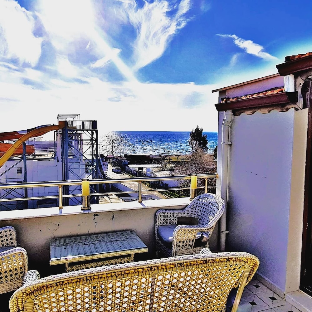 Malena Boutique Hotel 48/50