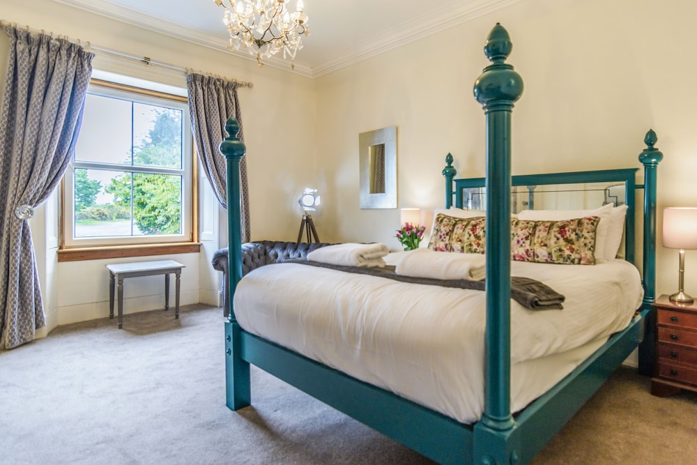 Loch Leven Hotel 15/50