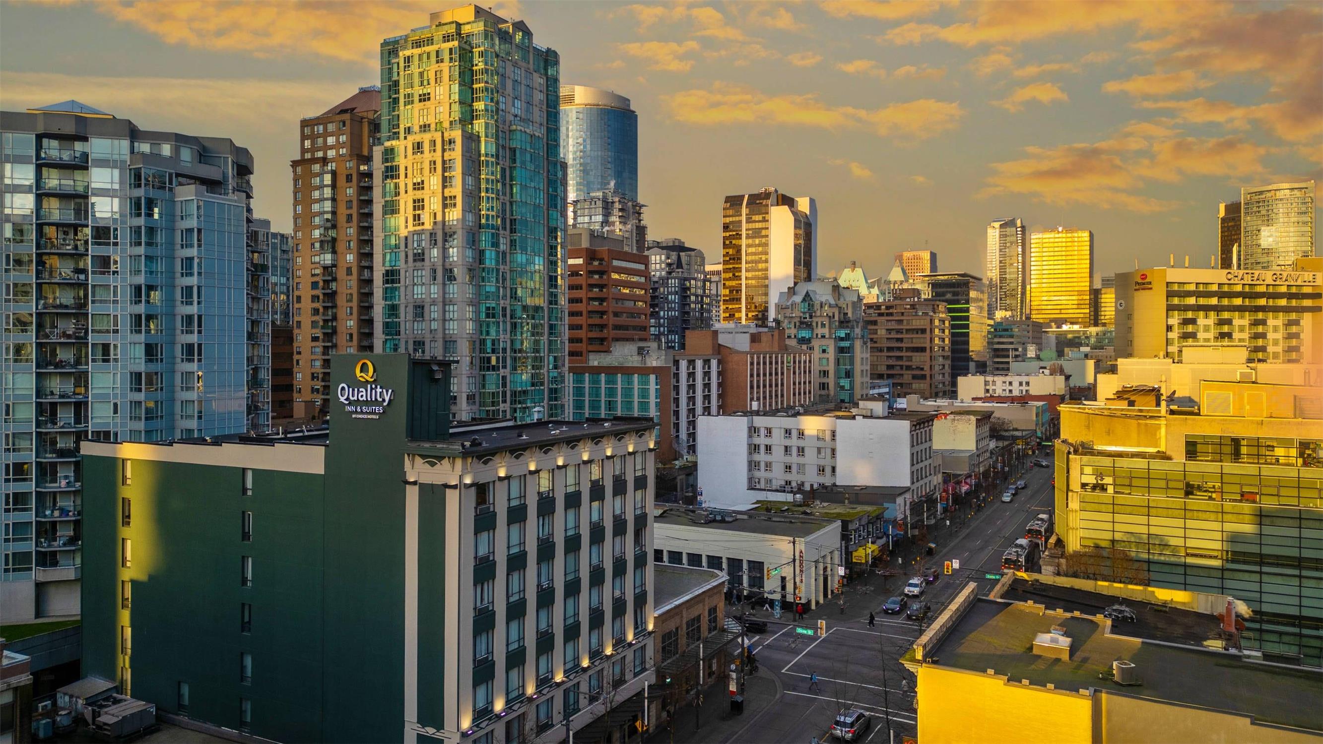 Quality Inn & Suites Downtown Vancouver 66/67