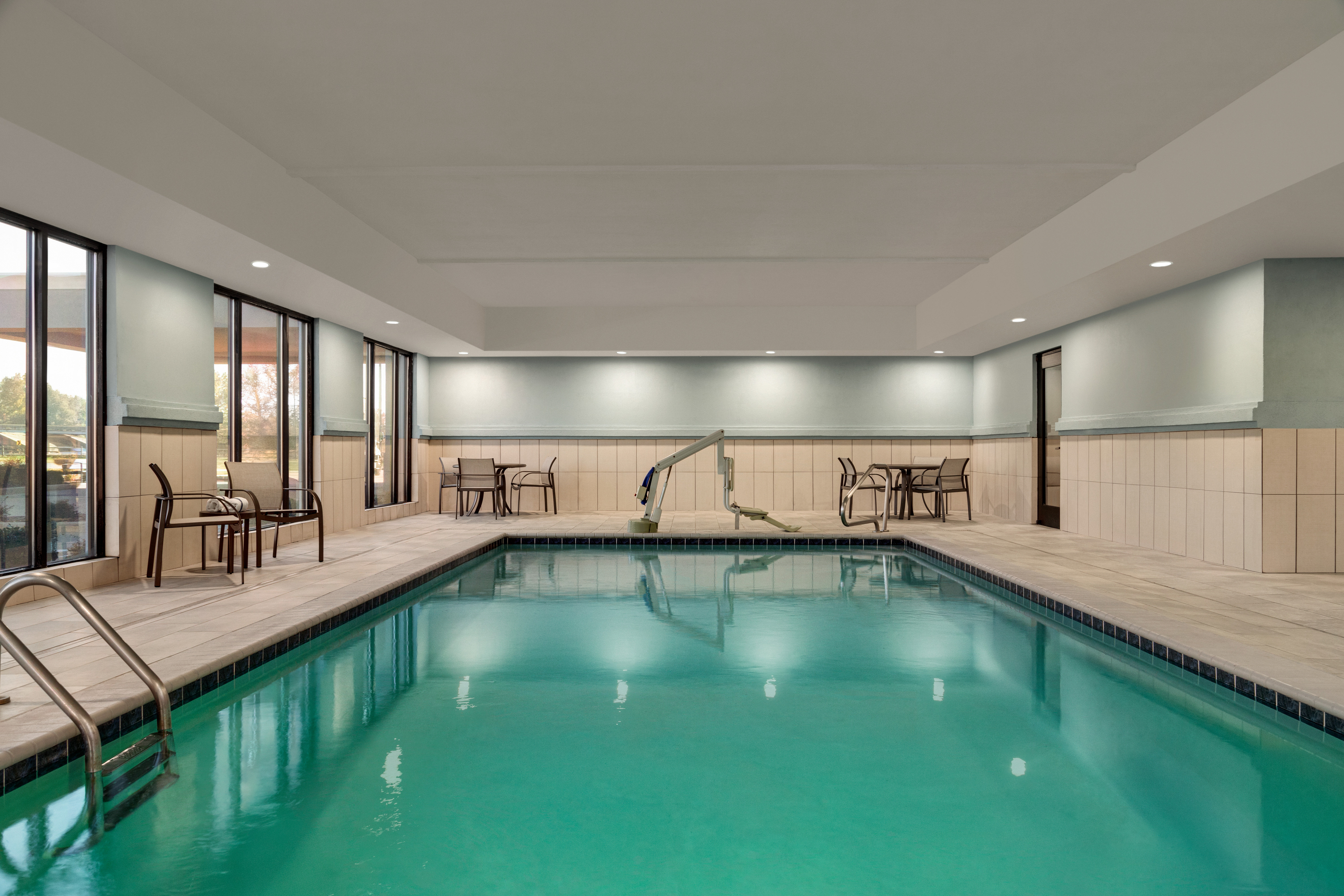 Holiday Inn Express Hotel Suites Forrest City 28/52