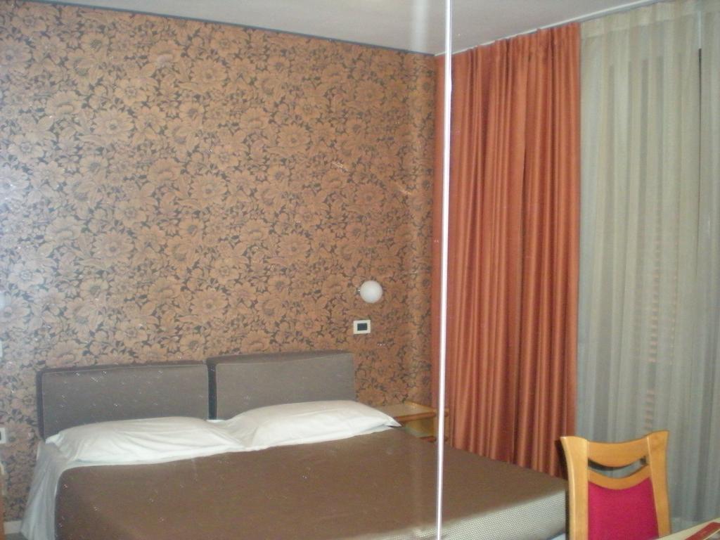 Classic, Double Bed