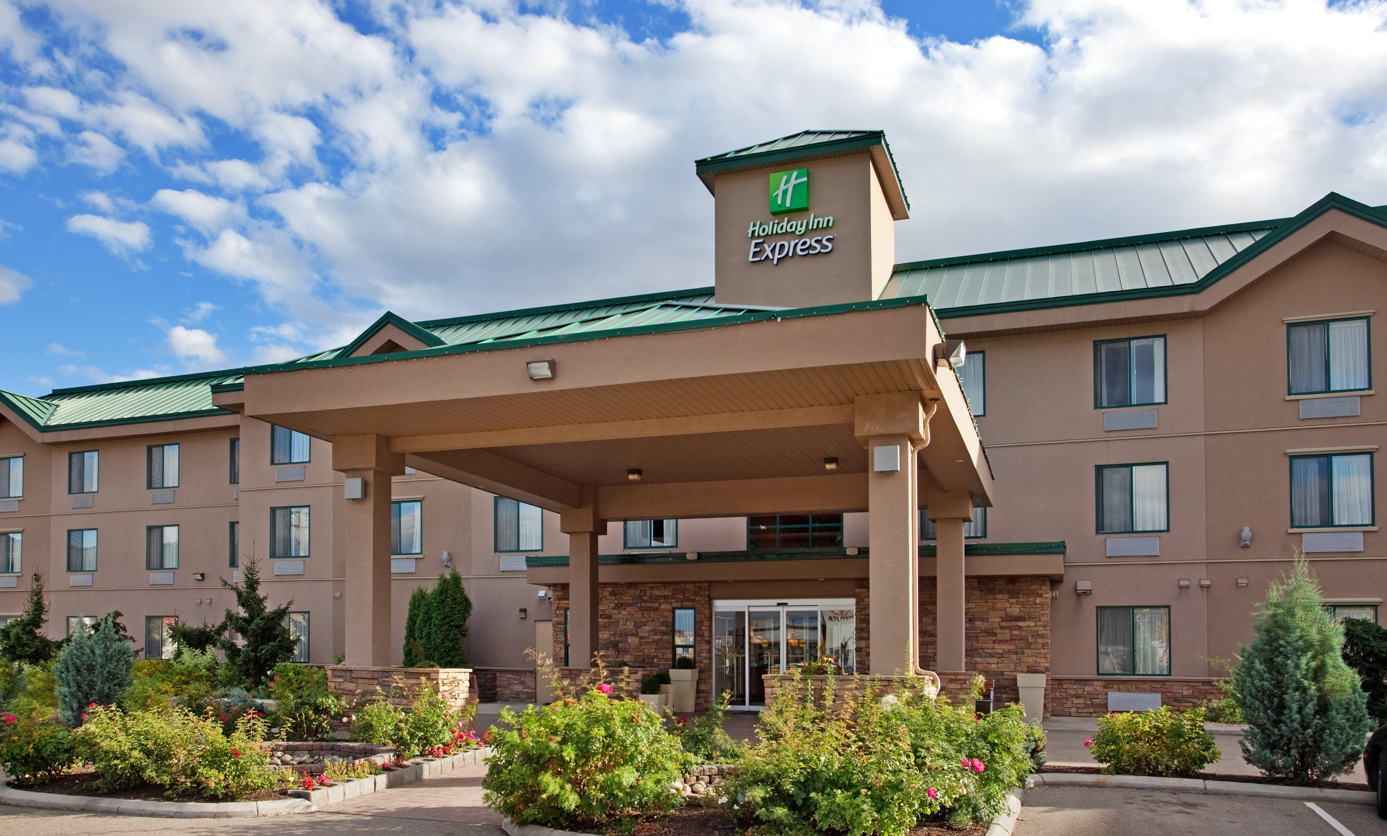 Holiday Inn Express Vernon 3/61