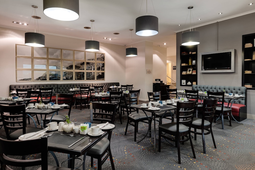 Protea Hotel by Marriott Cape Town Tyger Valley 30/45