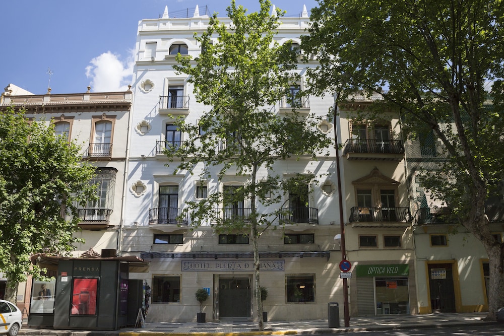 Petit Palace Puerta de Triana 2/50