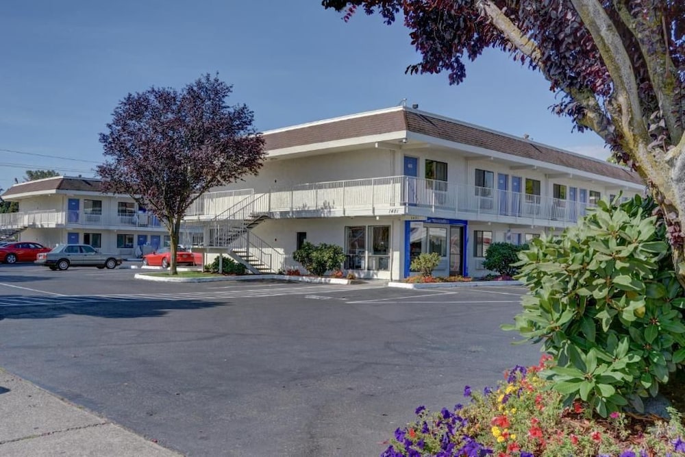 Motel6 Salem, OR 12/62