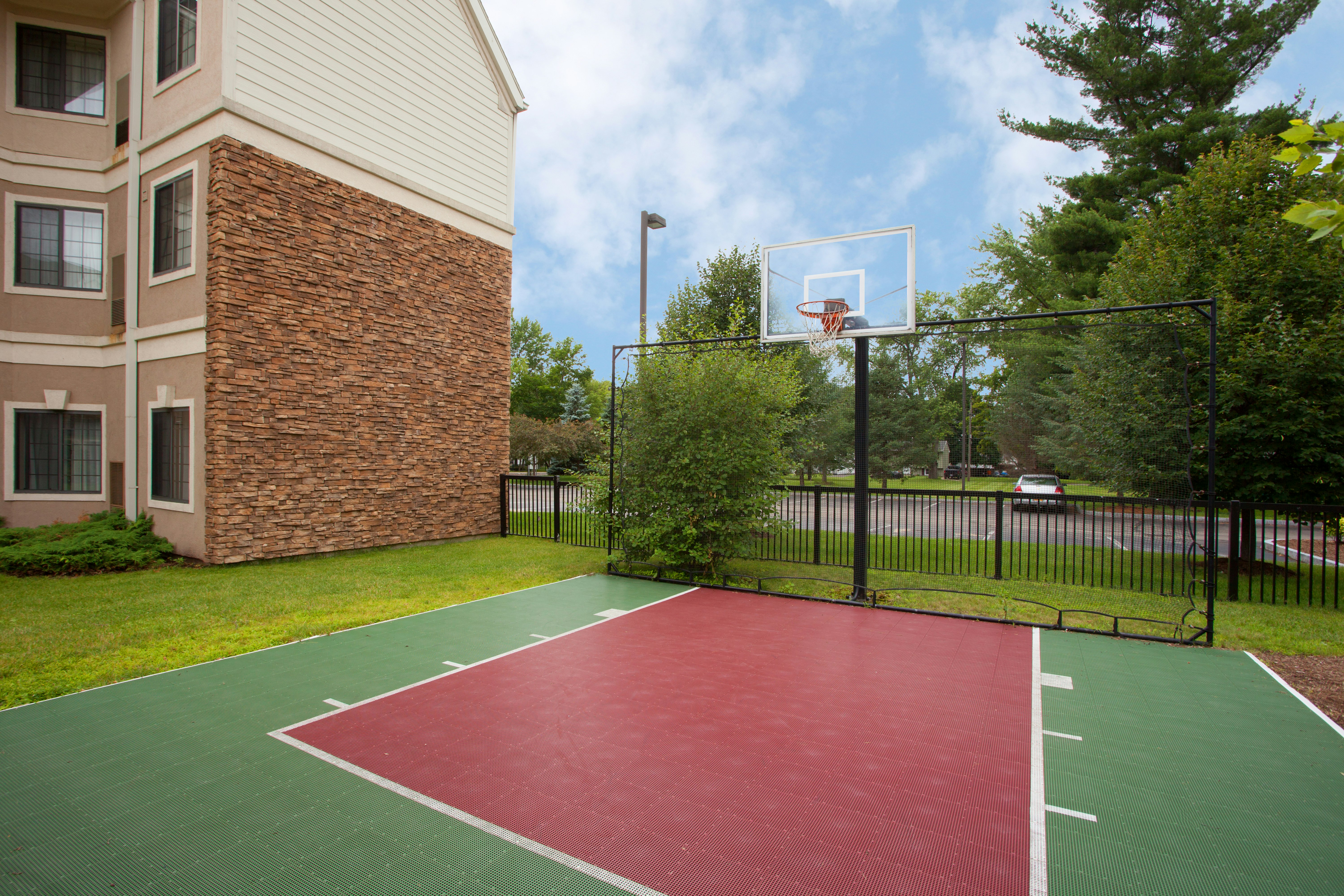 Staybridge Suites Corning 35/66