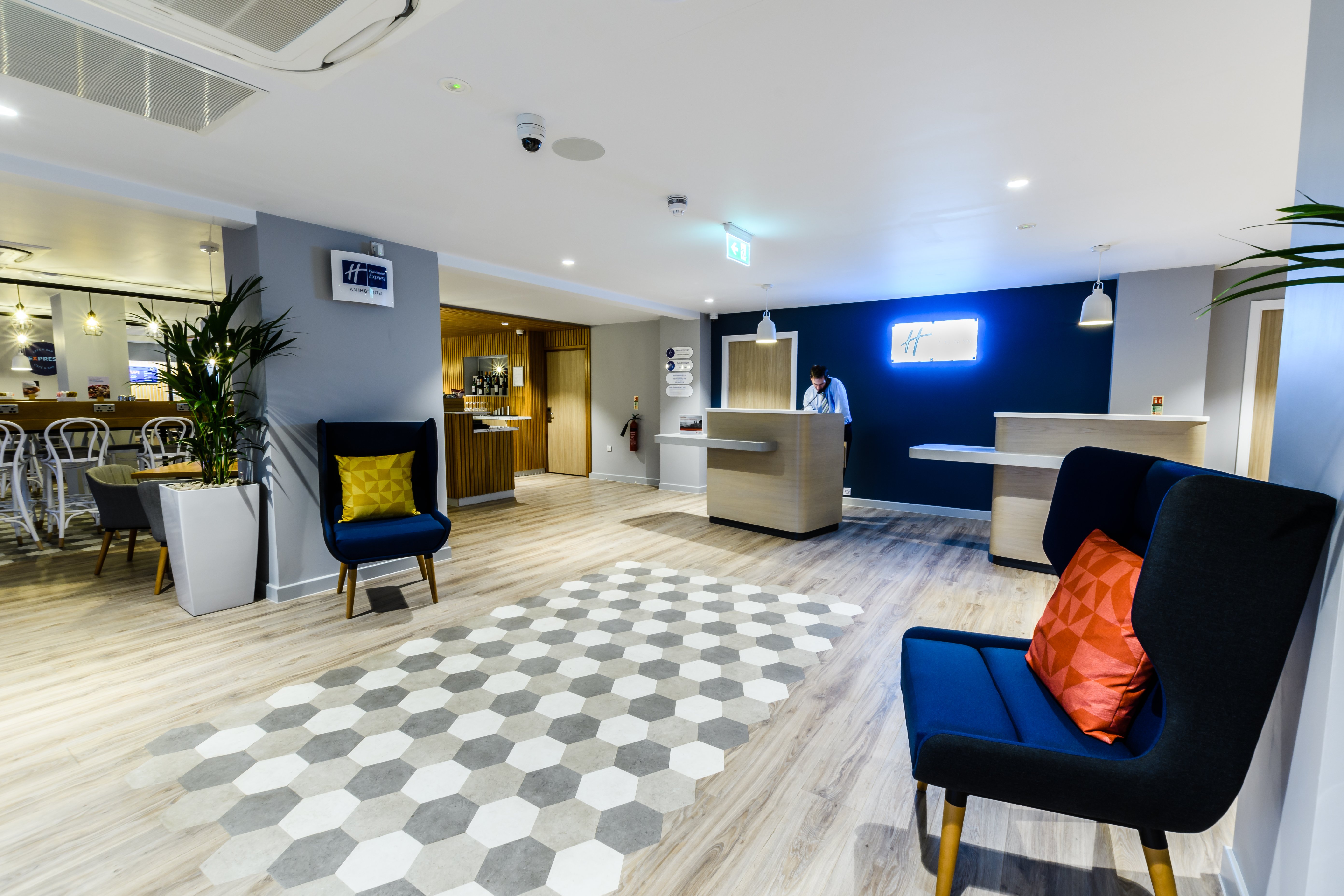 HOLIDAY INN EXPRESS WIGAN 13/21