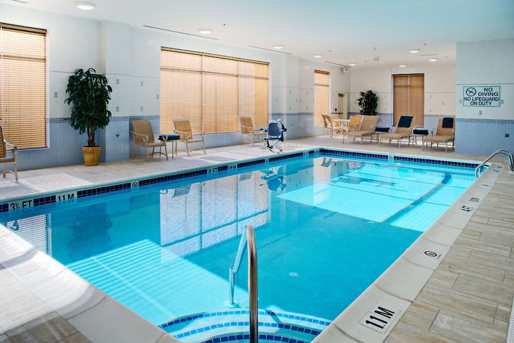 Homewood Suites by Hilton East Rutherford - Meadowlands, NJ 39/81