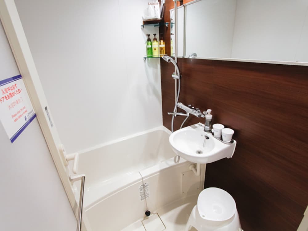 Hotel Livemax Shinsaibashi EAST 32/33