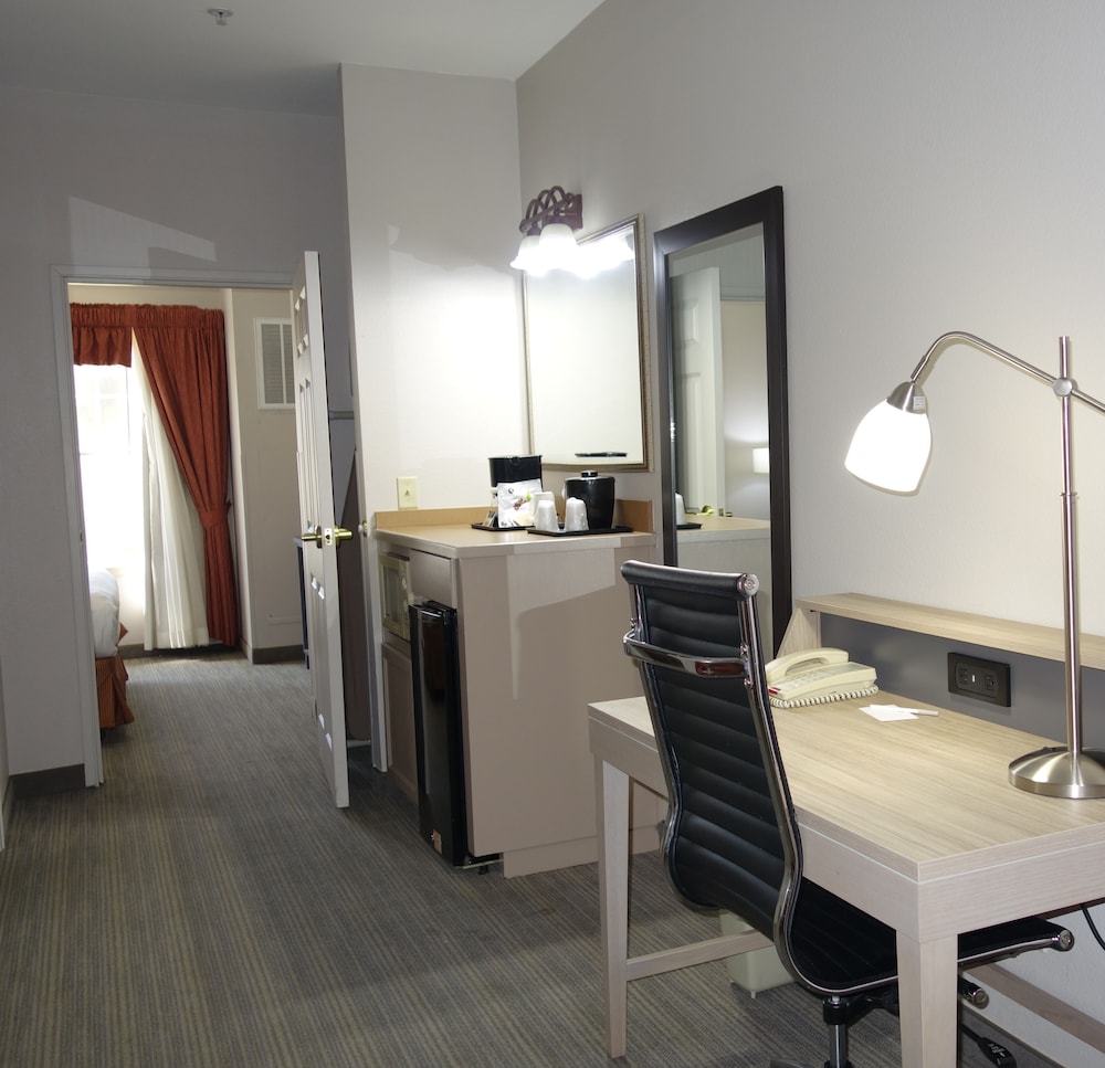 Country Inn Suites By Radisson Round Rock Tx 16/18