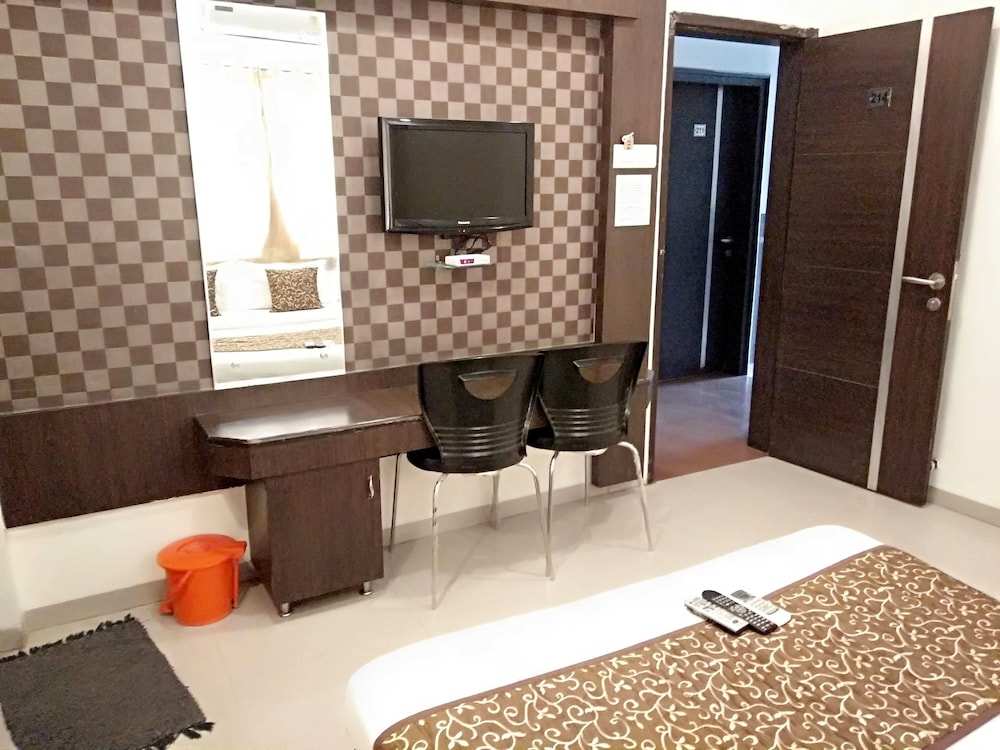 Hotel Sai Grand Castle Inn 30/38