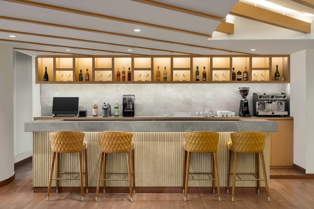 Ramada Encore by Wyndham Lucknow Airport 38/48