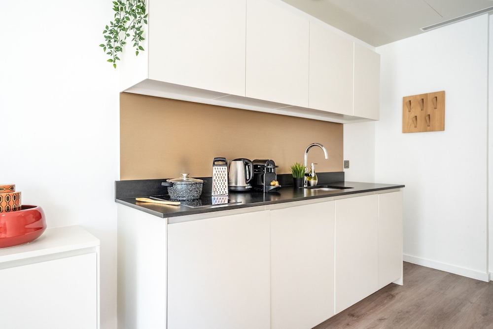 Milestay- Halles 10/68