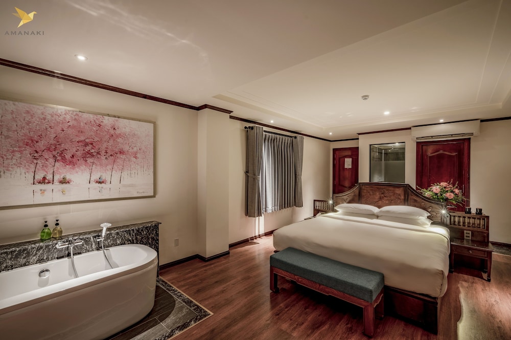 Amanaki Saigon Boutique Hotel 17/80