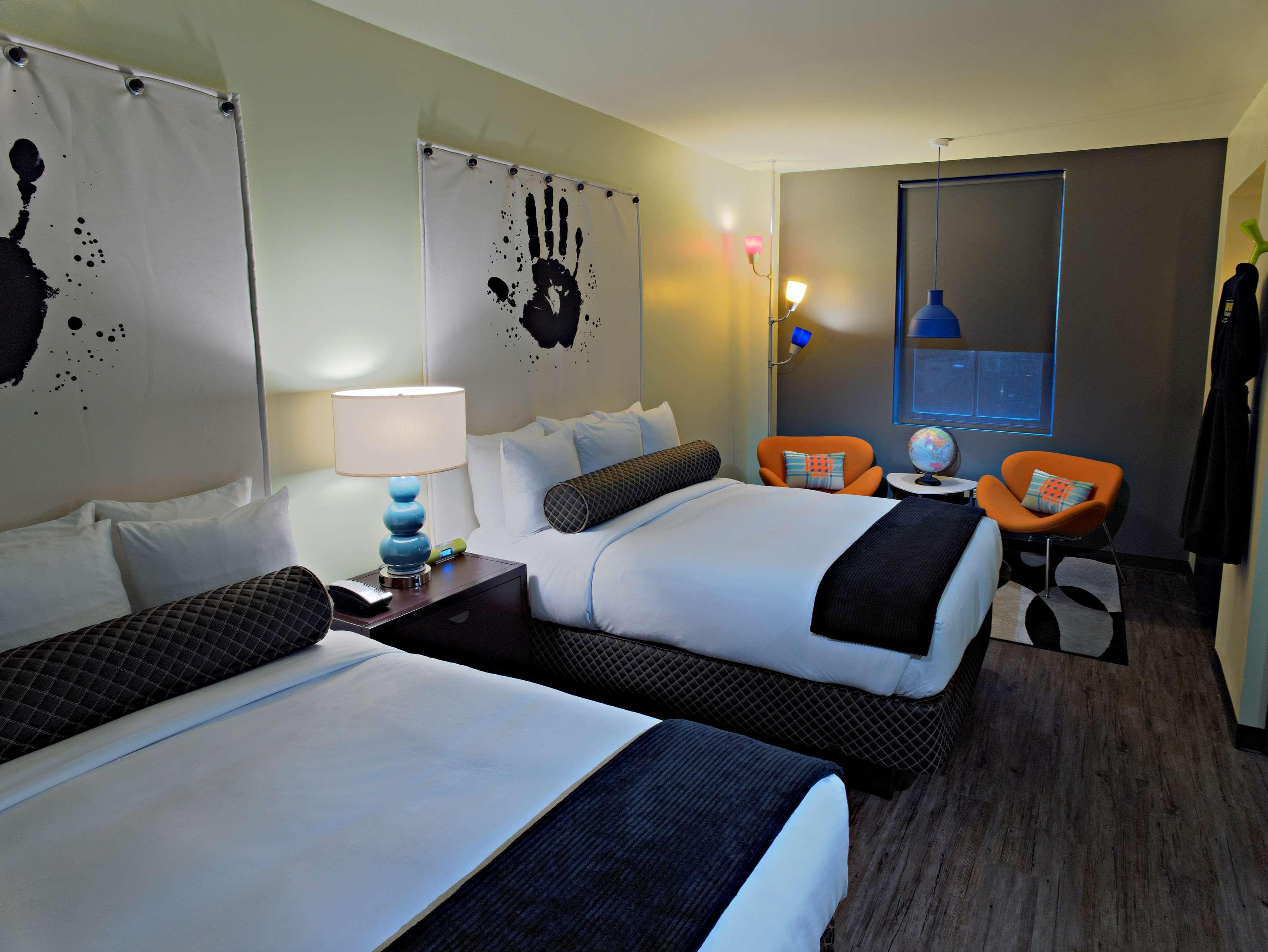 ROOM, 2 QUEEN BEDS