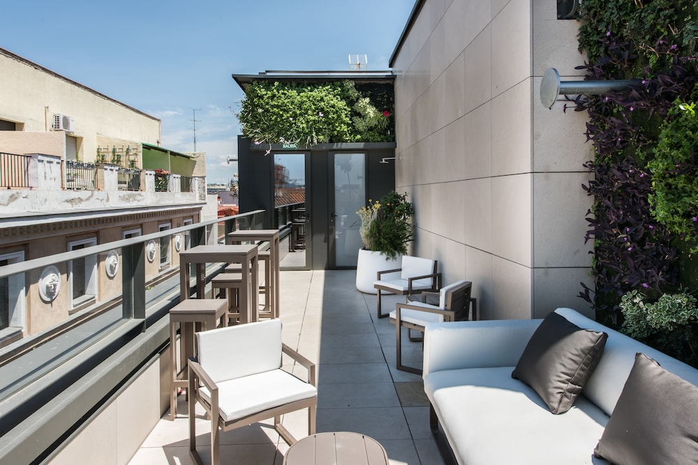 The Garden Suites 27/42