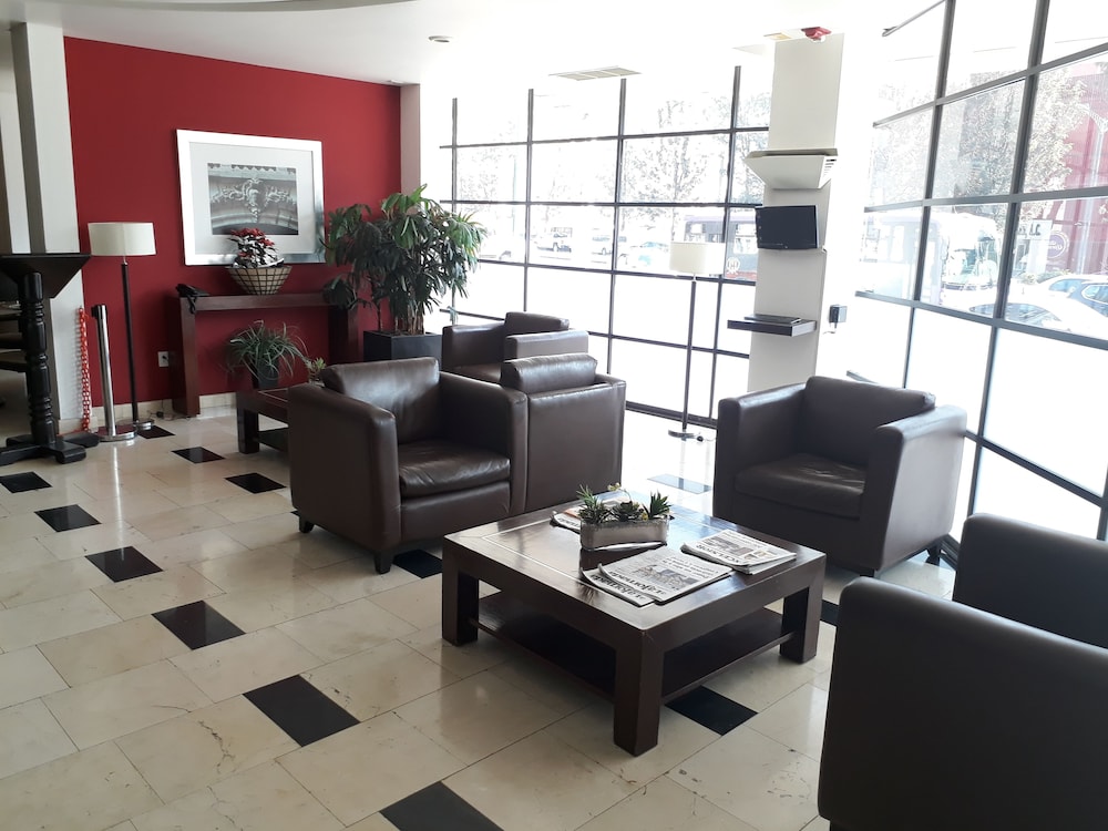 Hotel & Suites PF 21/43