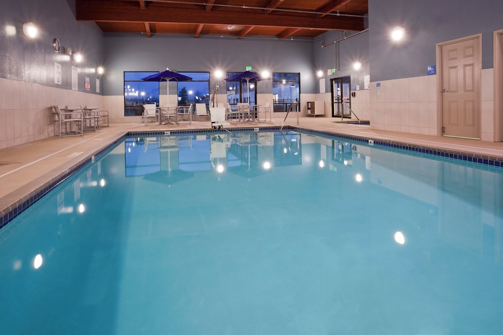 swimming pool spa