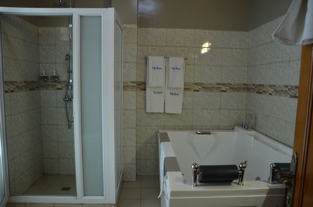 Villa Asimba 50/50