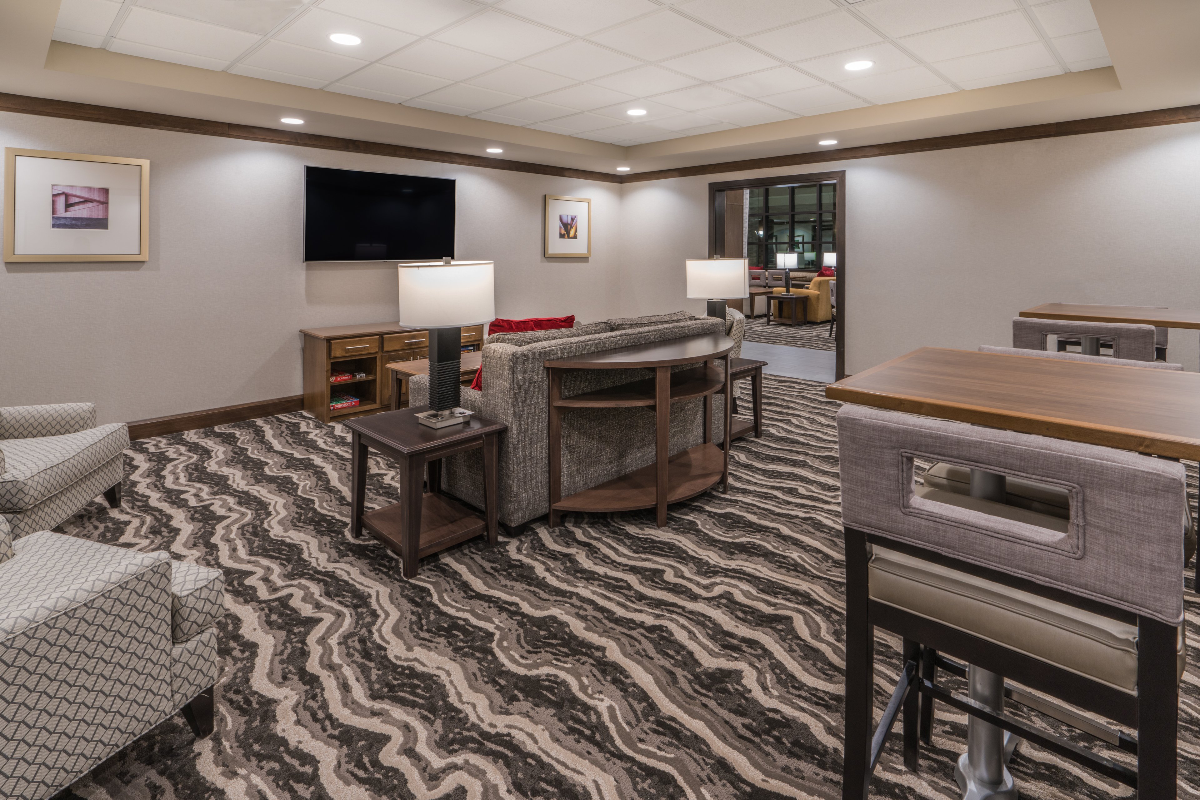 Staybridge Suites Anchorage 47/76