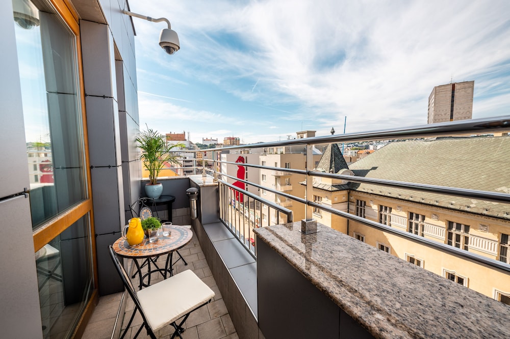 Danubia Gate Hotel 55/70