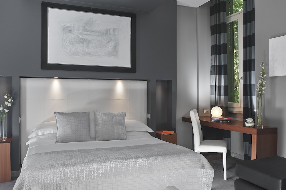 EXECUTIVE, DOUBLE BED
